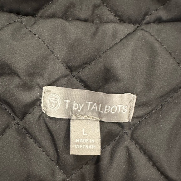 T by Talbots black vest. Size large. - Picture 3 of 5